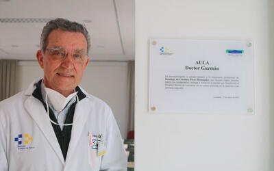 El Hospital Insular rinde homenaje a su director Domingo de Guzmán en el día de su jubilación